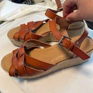 NWOT Lane Bryant platform sandals